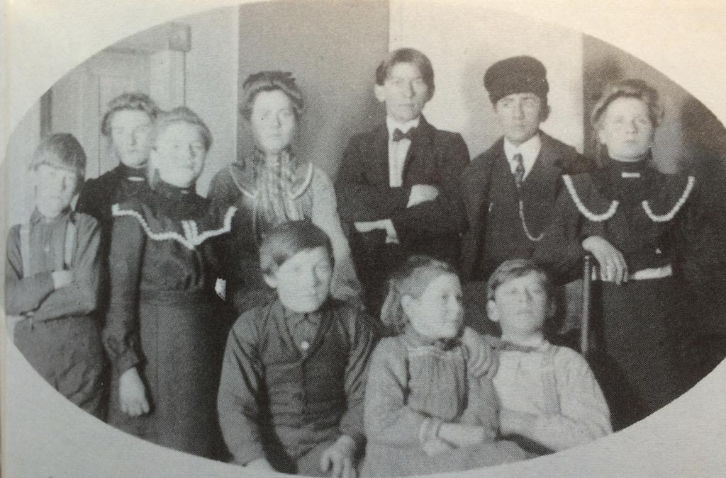 1904