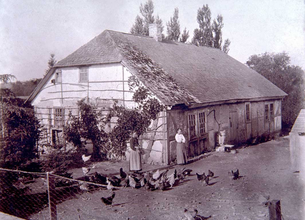 1852